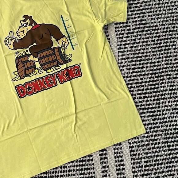 Donkey Kong Size Large Yellow Mens T Shirt NWT - Picture 3 of 7